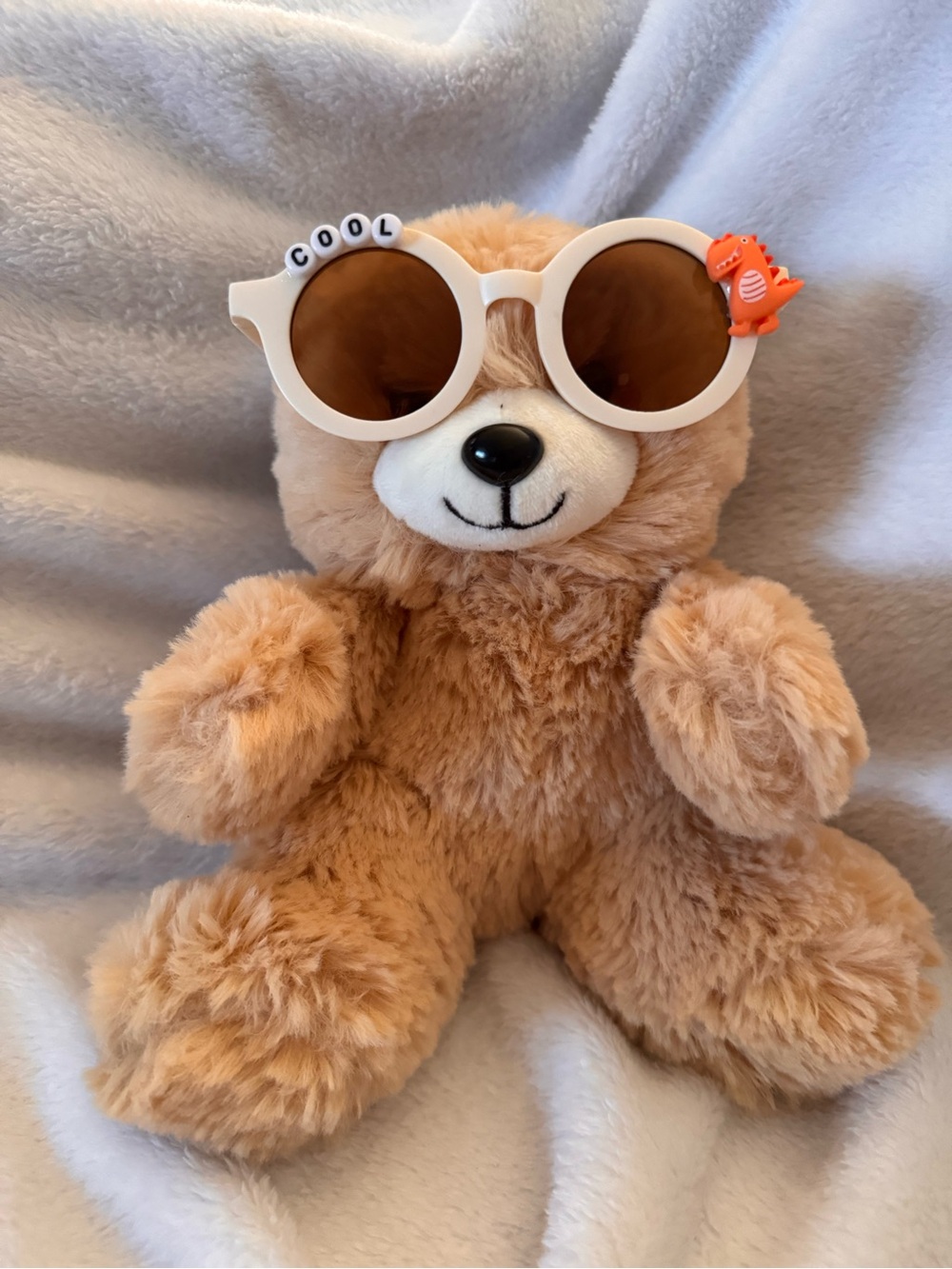 Off White Circle Shaped Boy’s Sunglasses